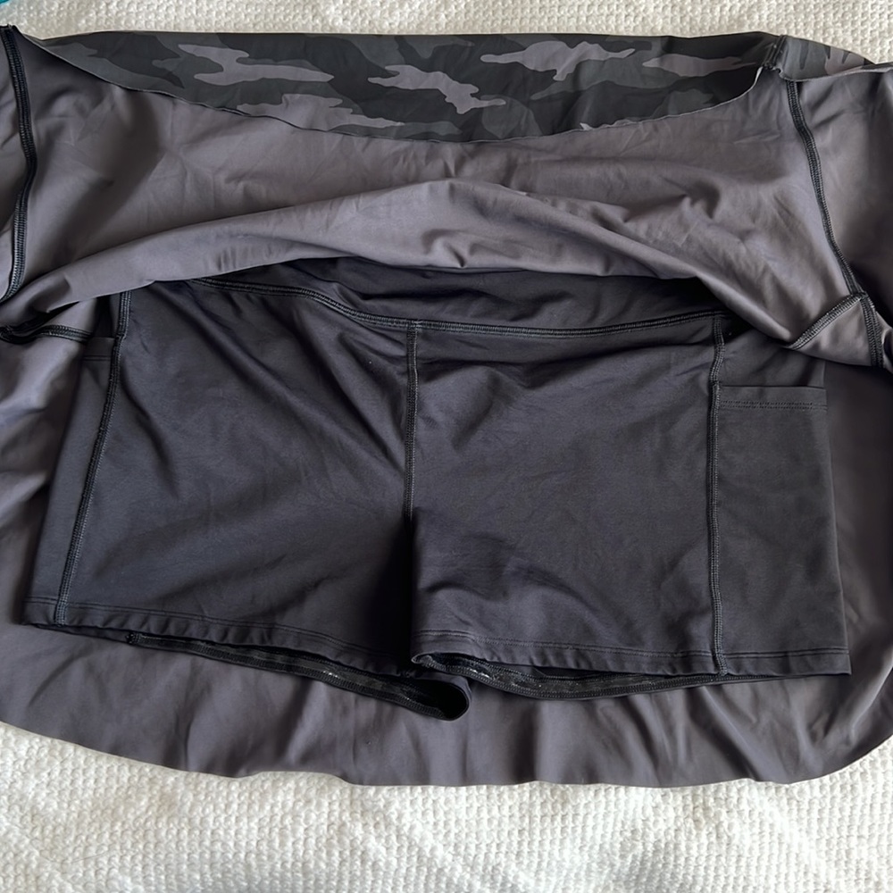 Athleta camo skort XL - Picture 7 of 10